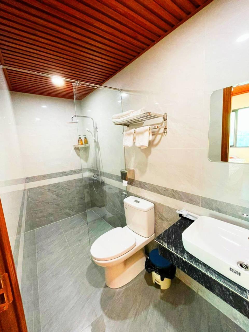 Tuan Nam Hotel Hai Phong Exterior photo